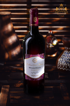 KHVANCHKARA. Rotwein. Lieblich.
